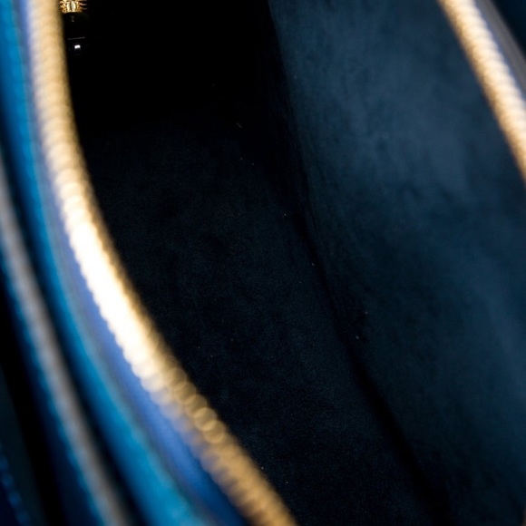 Louis Vuitton Epi Pont Neuf PM - Picture 5 of 5